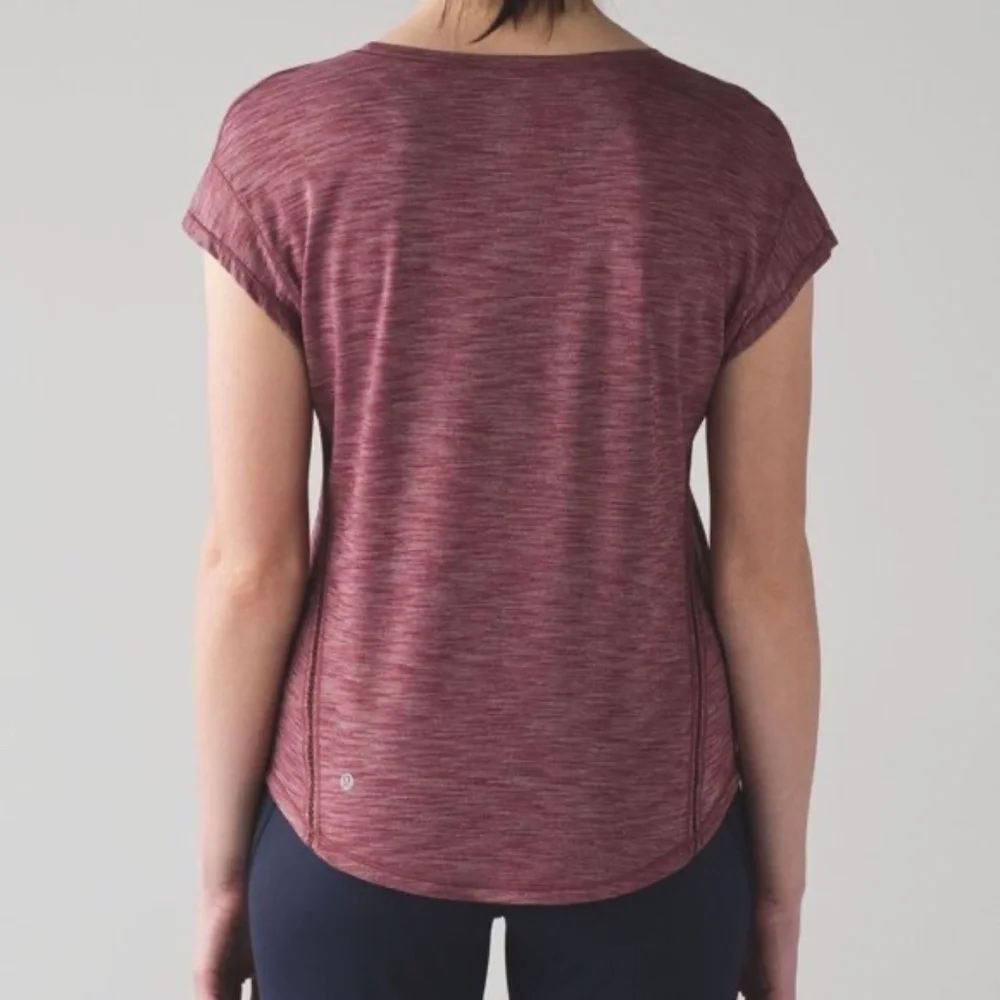 Lululemon Lost In Pace Short Sleeve Sleeve T-Shirt Size 10 - Picture 2 of 11